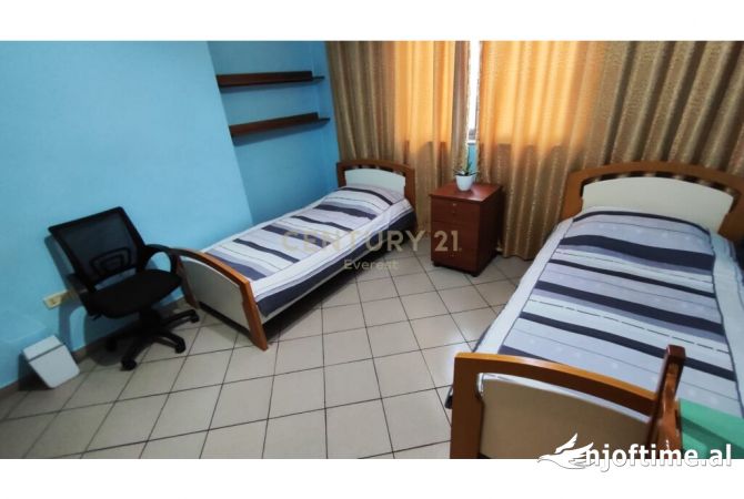 Shtepi me qera Apartament ne Tirane, 2+1, Mobilimi E mobiluar, Pagesa 420  Euro.