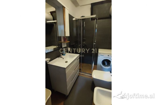 Shtepi me qera Apartament ne Tirane, 2+1, Mobilimi E mobiluar, Pagesa 420  Euro.