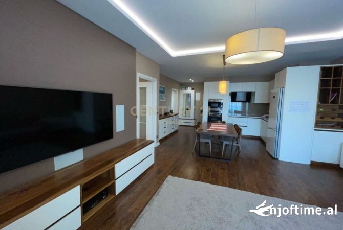 Shtepi me qera 2+1 ne Tirane - 2,500 Euro