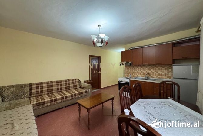 Shtepi me qera 1+1 ne Tirane - 400 Euro