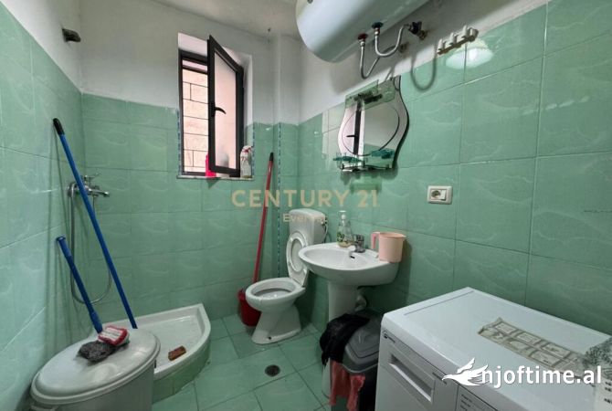 Shtepi me qera Apartament ne Tirane, 1+1, Mobilimi E mobiluar, Pagesa 400  Euro.