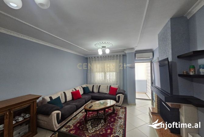 Shtepi me qera 2+1 ne Tirane - 650 Euro