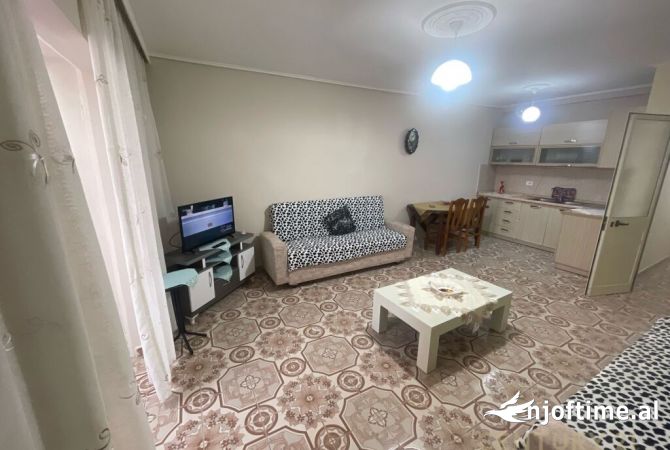 Shtepi me qera 2+1 ne Tirane - 500 Euro