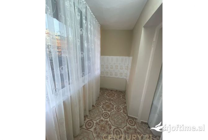 Shtepi me qera 2+1 ne Tirane - 500 Euro