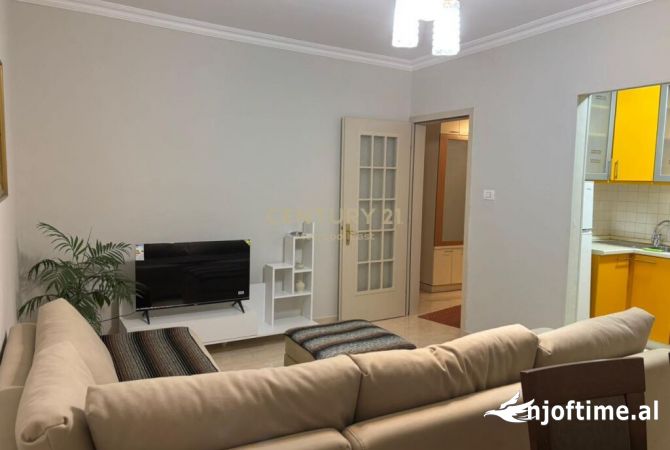 Shtepi me qera 1+1 ne Tirane - 400 Euro