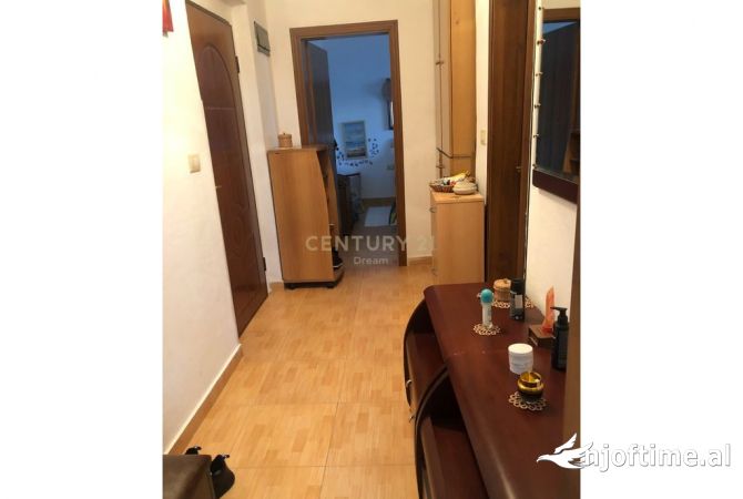 Shtepi ne shitje 1+1 ne Tirane - 75,000 Euro