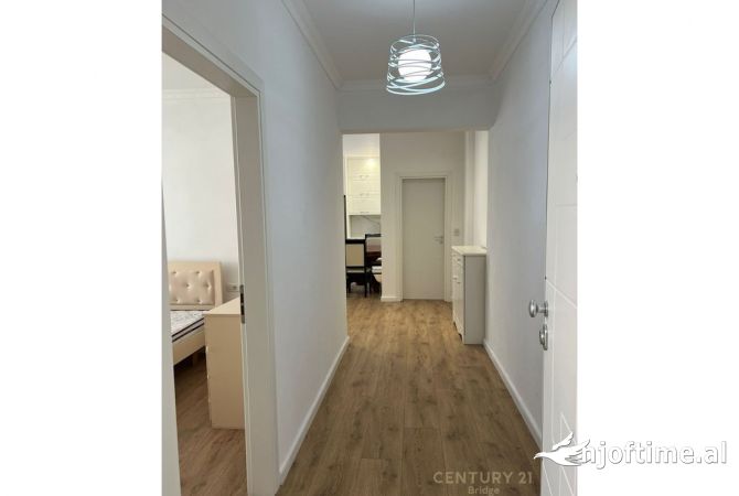 Shtepi me qera Apartament ne Tirane, 1+1, Mobilimi E mobiluar, Pagesa 400  Euro.