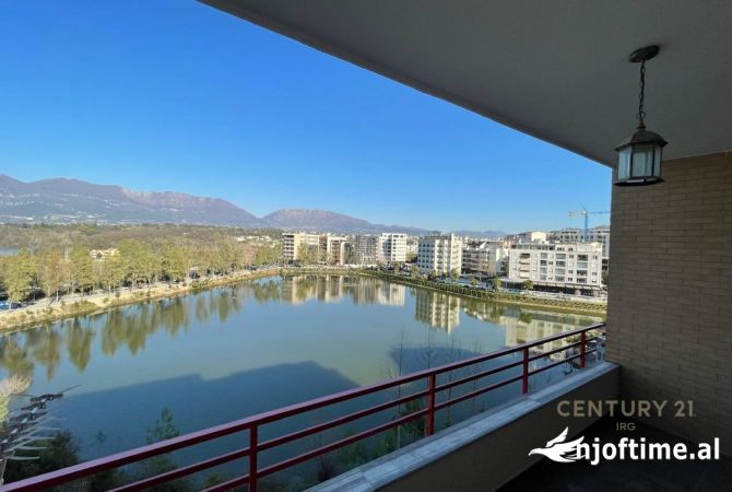 Shtepi me qera 2+1 ne Tirane - 900 Euro