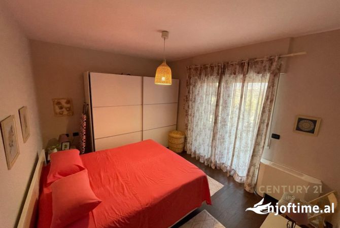 Shtepi me qera Apartament ne Tirane, 2+1, Mobilimi E mobiluar, Pagesa 900  Euro.