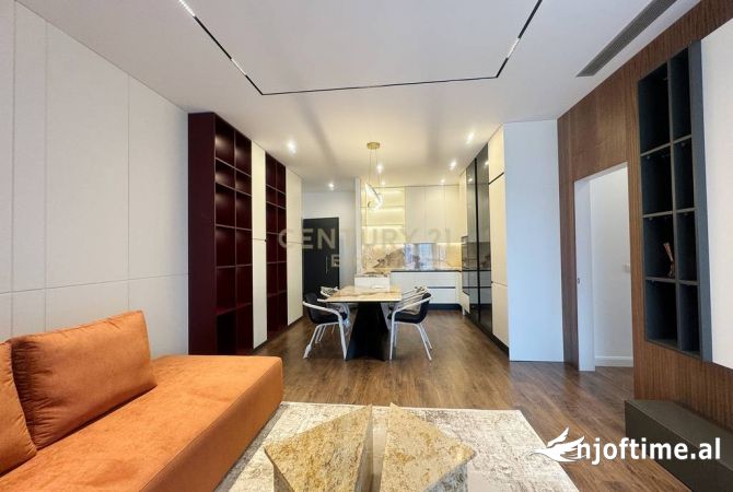 Shtepi me qera 3+1 ne Tirane - 2,500 Euro