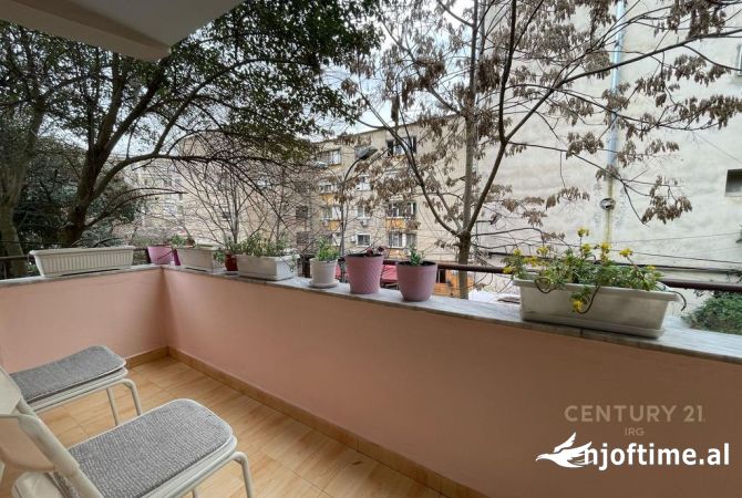 Shtepi me qera Apartament ne Tirane, 2+1, Mobilimi E mobiluar, Pagesa 650  Euro.