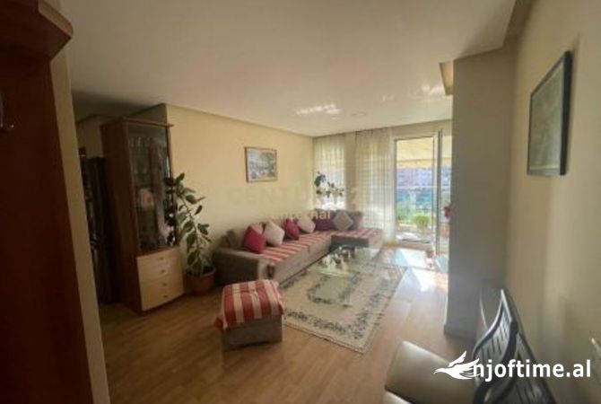 Shtepi me qera 2+1 ne Tirane - 850 Euro