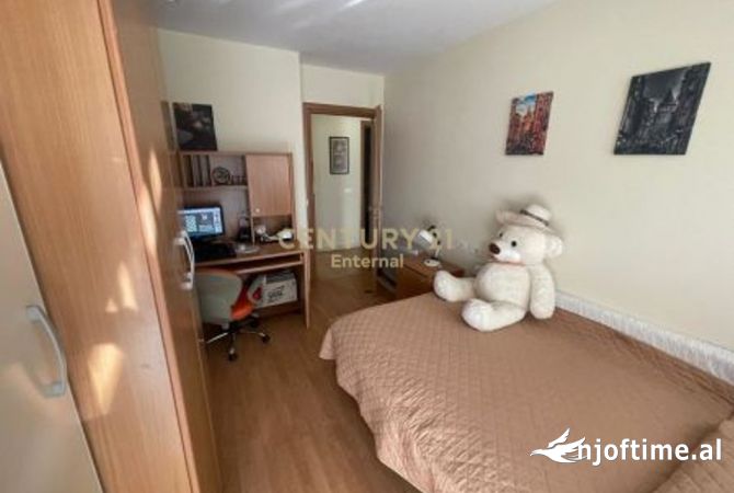 Shtepi me qera Apartament ne Tirane, 2+1, Mobilimi E mobiluar, Pagesa 850  Euro.