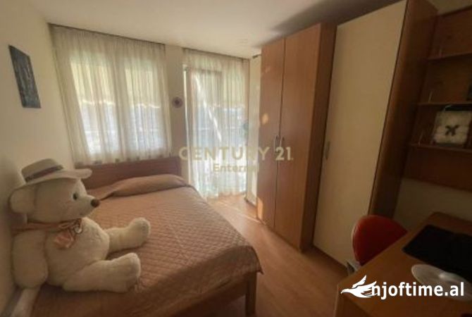 Shtepi me qera Apartament ne Tirane, 2+1, Mobilimi E mobiluar, Pagesa 850  Euro.