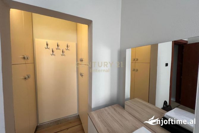 Shtepi me qera Apartament ne Tirane, 1+1, Mobilimi E mobiluar, Pagesa 600  Euro.