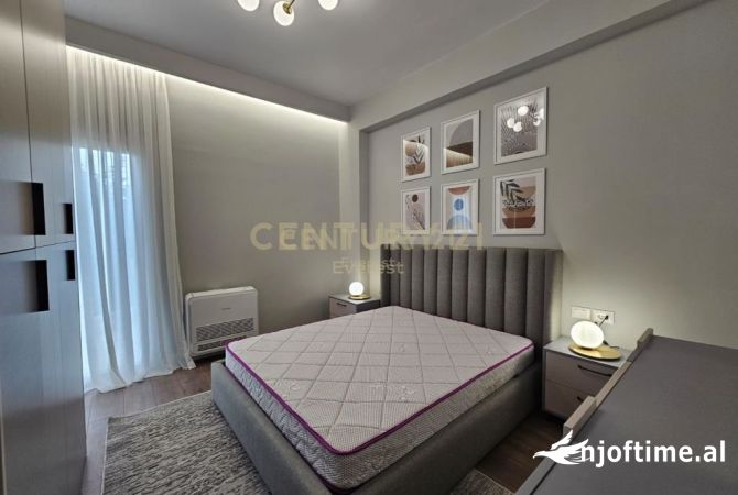Shtepi me qera Apartament ne Tirane, 3+1, Mobilimi E mobiluar, Pagesa 1,500  Euro.