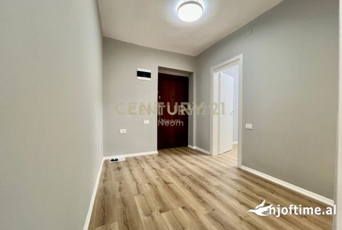 Shtepi ne shitje Apartament ne Tirane, 2+1, Mobilimi Bosh, pa mobiluar, Pagesa 179,000  Euro.