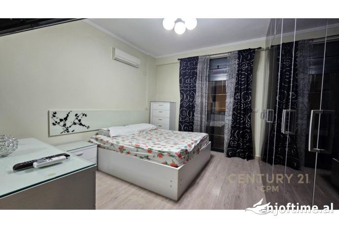 Shtepi me qera Apartament ne Tirane, 3+1, Mobilimi E mobiluar, Pagesa 850  Euro.