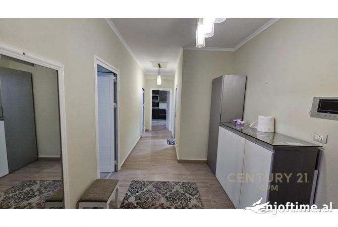 Shtepi me qera Apartament ne Tirane, 3+1, Mobilimi E mobiluar, Pagesa 850  Euro.