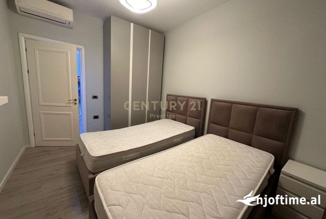 Shtepi me qera Apartament ne Tirane, 2+1, Mobilimi E mobiluar, Pagesa 1,000  Euro.