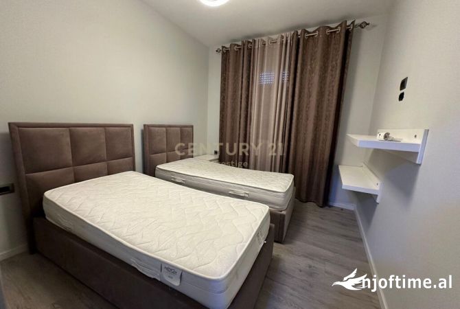 Shtepi me qera Apartament ne Tirane, 2+1, Mobilimi E mobiluar, Pagesa 1,000  Euro.