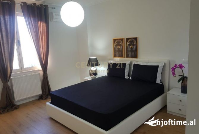 Shtepi me qera Apartament ne Tirane, 2+1, Mobilimi E mobiluar, Pagesa 850  Euro.