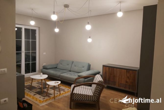 Shtepi me qera 1+1 ne Tirane - 650 Euro