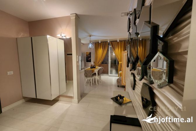 Shtepi me qera Apartament ne Tirane, 2+1, Mobilimi E mobiluar, Pagesa 1,500  Euro.