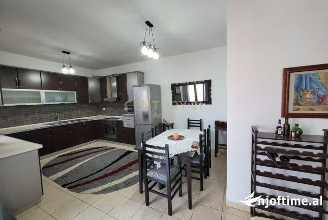 Shtepi me qera 2+1 ne Tirane - 600 Euro