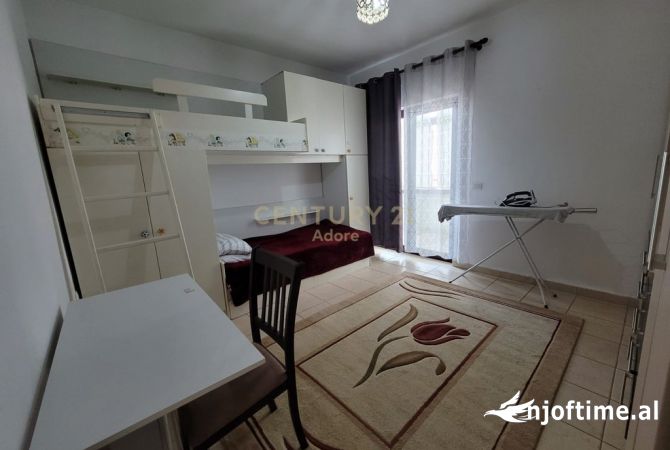 Shtepi me qera Apartament ne Tirane, 2+1, Mobilimi E mobiluar, Pagesa 600  Euro.