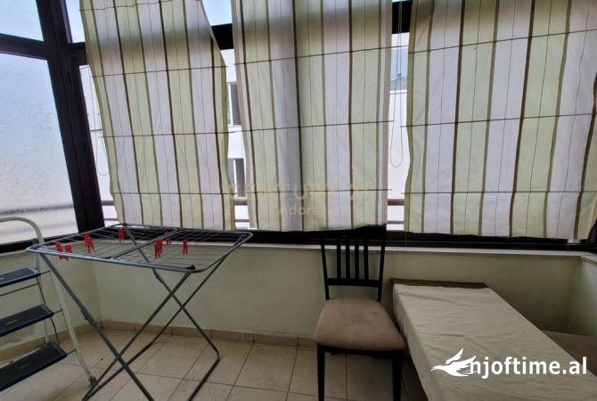 Shtepi me qera Apartament ne Tirane, 2+1, Mobilimi E mobiluar, Pagesa 600  Euro.