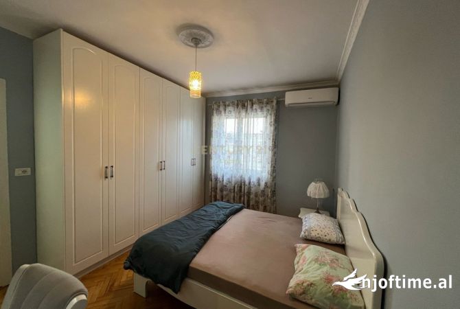 Shtepi me qera Apartament ne Tirane, 1+1, Mobilimi E mobiluar, Pagesa 600  Euro.