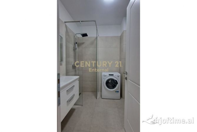 Shtepi me qera Apartament ne Tirane, 1+1, Mobilimi E mobiluar, Pagesa 1,200  Euro.