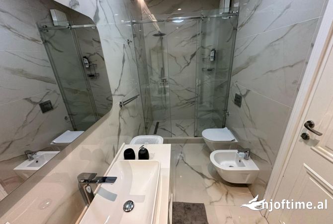 Shtepi me qera Apartament ne Tirane, 1+1, Mobilimi E mobiluar, Pagesa 850  Euro.