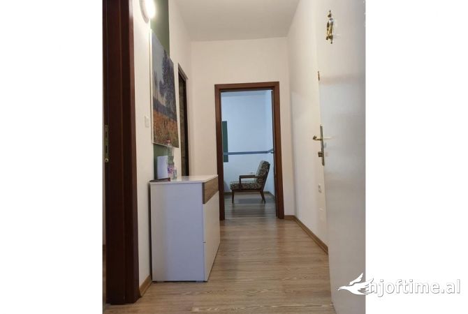 Shtepi me qera 1+1 ne Tirane - 650 Euro