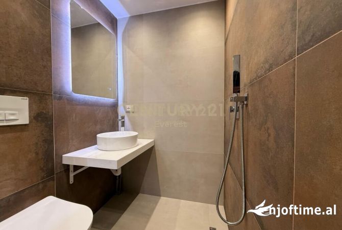 Shtepi me qera Apartament ne Tirane, 1+1, Mobilimi E mobiluar, Pagesa 500  Euro.