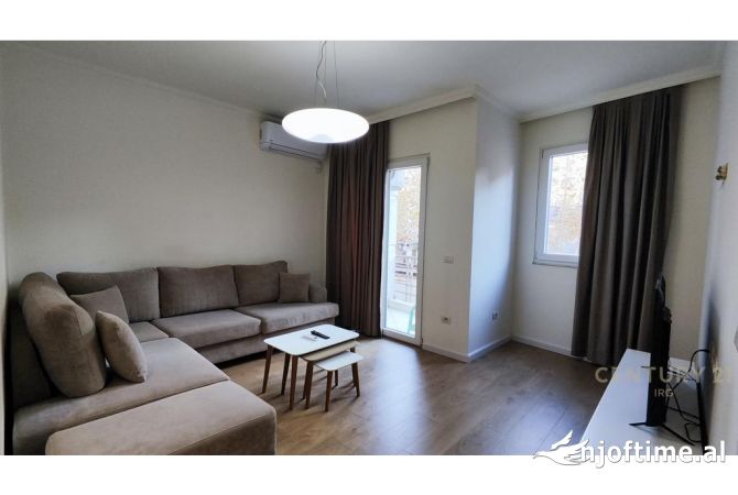 2 Apartamente 1+1 ne Komune te Parisit!