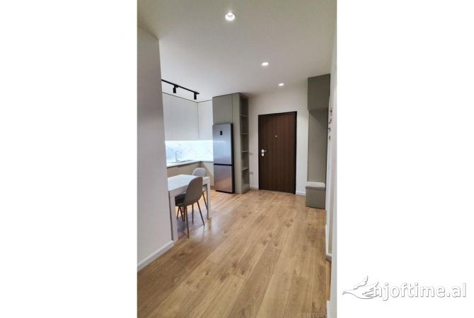 Shtepi ne shitje Apartament ne Tirane, 1+1, Mobilimi E mobiluar, Pagesa 260,000  Euro.