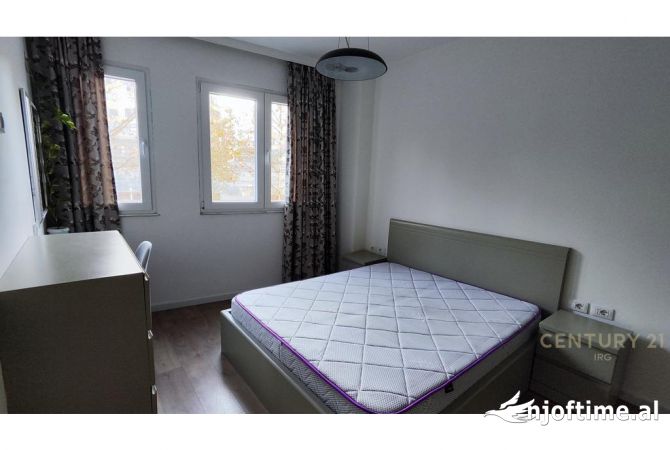 Shtepi ne shitje Apartament ne Tirane, 1+1, Mobilimi E mobiluar, Pagesa 260,000  Euro.