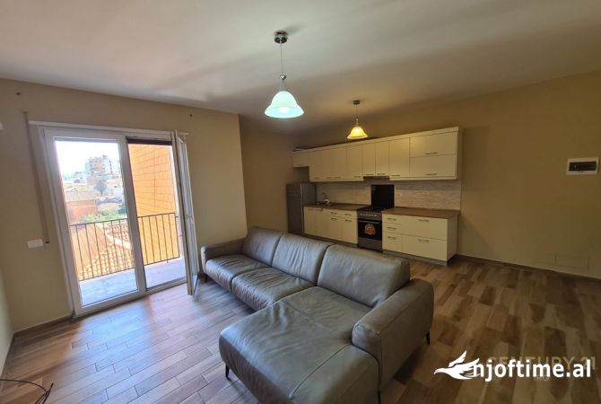 Shtepi ne shitje 1+1 ne Tirane - 160,000 Euro