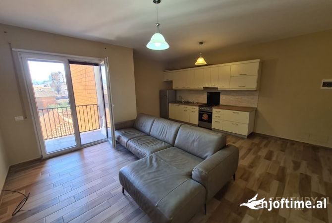 Shtepi ne shitje 1+1 ne Tirane - 160,000 Euro