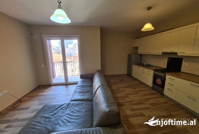 Shtepi ne shitje 1+1 ne Tirane - 160,000 Euro