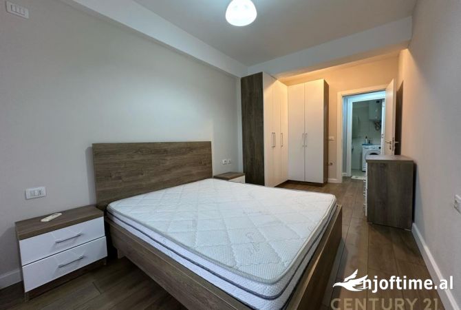 Shtepi me qera Apartament ne Tirane, 1+1, Mobilimi E mobiluar, Pagesa 500  Euro.