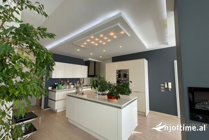 Shtepi ne shitje 2+1 ne Tirane - 350,000 Euro