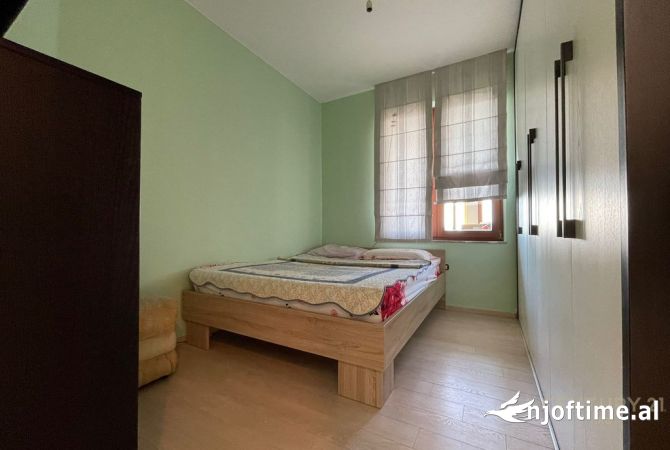 Shtepi ne shitje Apartament ne Tirane, 2+1, Mobilimi E mobiluar, Pagesa 350,000  Euro.