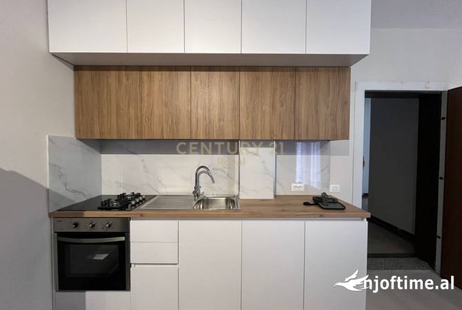 Shtepi me qera Apartament ne Tirane, 1+1, Mobilimi E mobiluar, Pagesa 650  Euro.