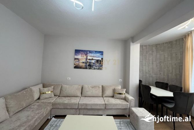 Shtepi ne shitje 2+1 ne Tirane - 184,000 Euro