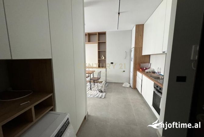 Shtepi ne shitje Apartament ne Tirane, 1+1, Mobilimi E mobiluar, Pagesa 115,000  Euro.