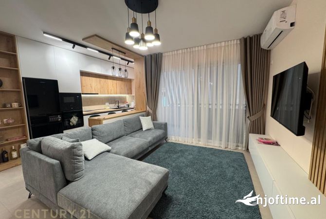Shtepi ne shitje Apartament ne Tirane, 1+1, Mobilimi E mobiluar, Pagesa 195,000  Euro.