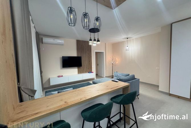 Shtepi ne shitje Apartament ne Tirane, 1+1, Mobilimi E mobiluar, Pagesa 195,000  Euro.